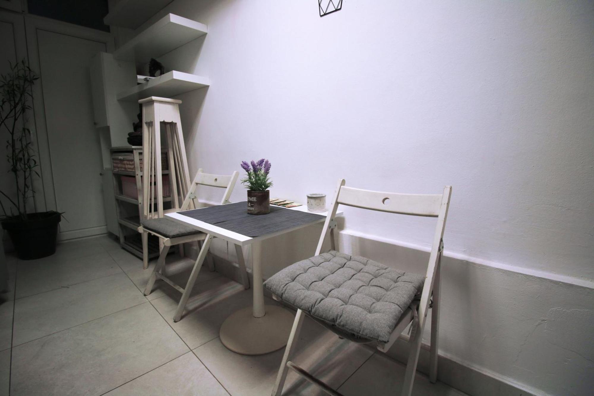Happy Studio Calea Victoriei Bukarest Exteriör bild